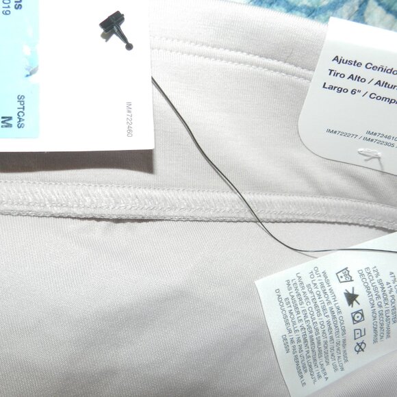 Nike Sportswear Classic High-Waisted 6" Graphic Biker Shorts🆕 FAST⌚📦🏃💨🚚 - Picture 13 of 16